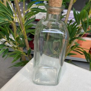 Bottiglia di vetro con tappo in sughero